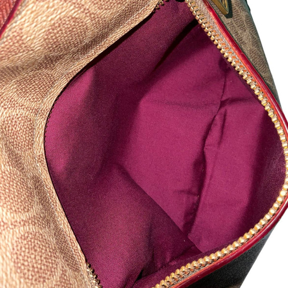 COACH Chaise Crossbody In Signature Canvas #38579 - Picture 7 of 16